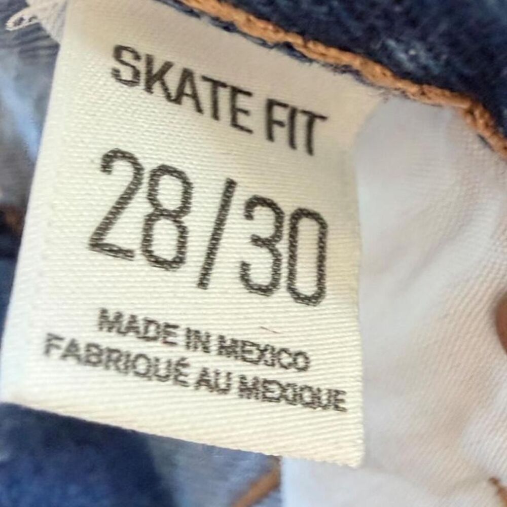 BDG Light Wash Distressed 'Skate Fit' Men's Jeans - Picture 7 of 8